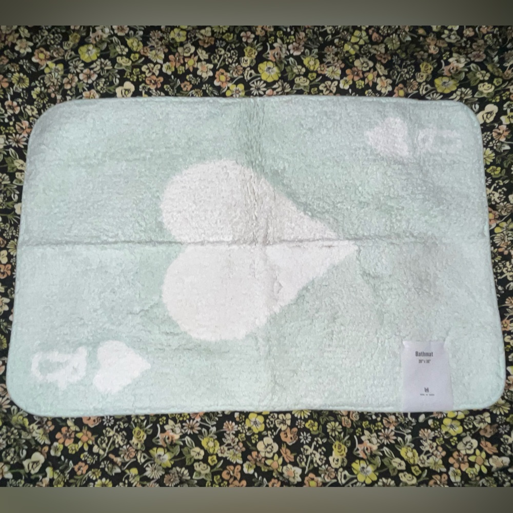 Urban Outfitters Card Queen Mint Bath Mat 20”x30” NEW NWT LAST ONE